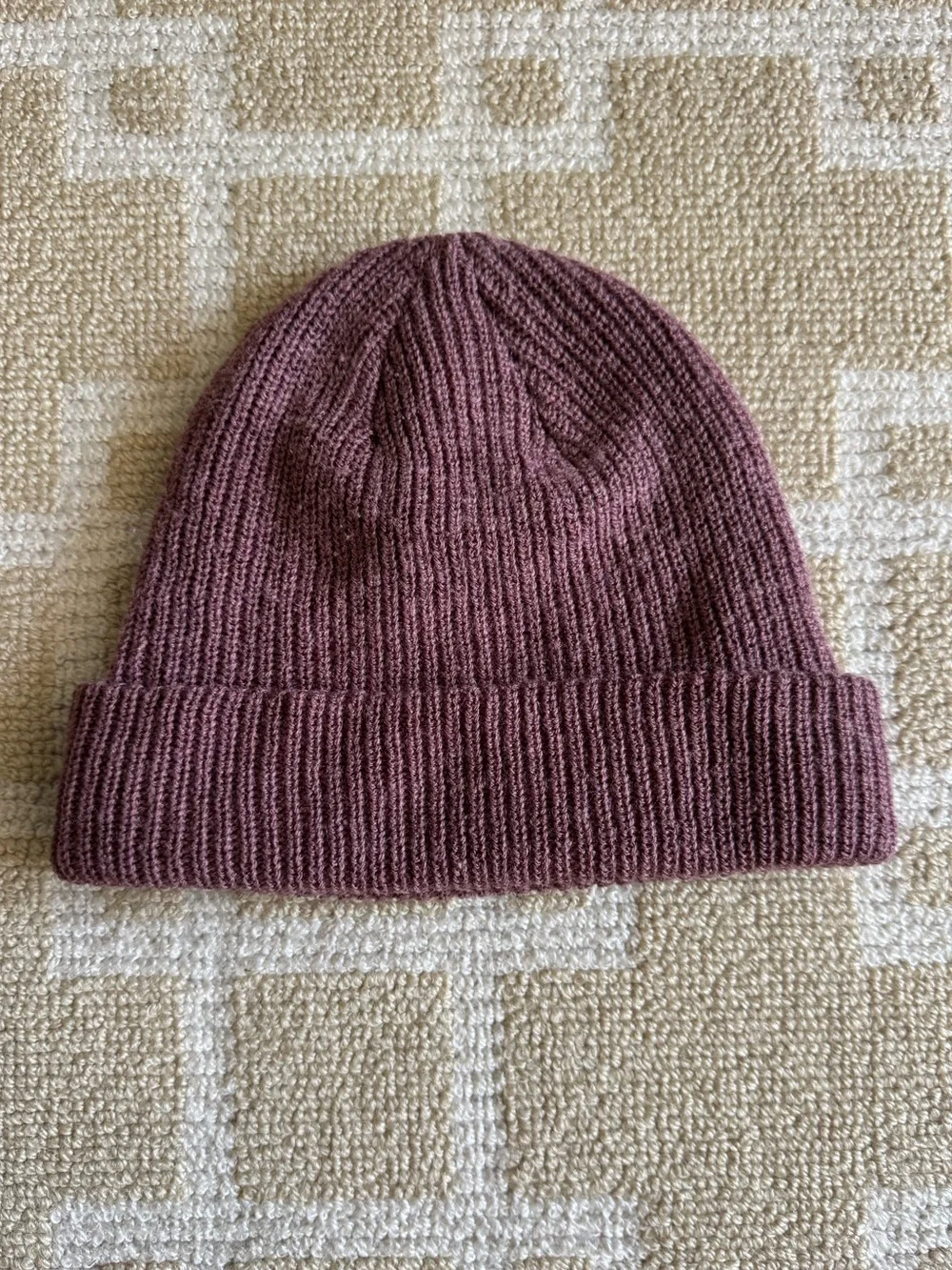 Burton Ribbed Knit Cuffed Beanie Hat Purple Pink Mauve Snowboarding One Size